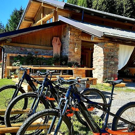 Chalet Chapeau Rar Castel Condino Eksteriør billede