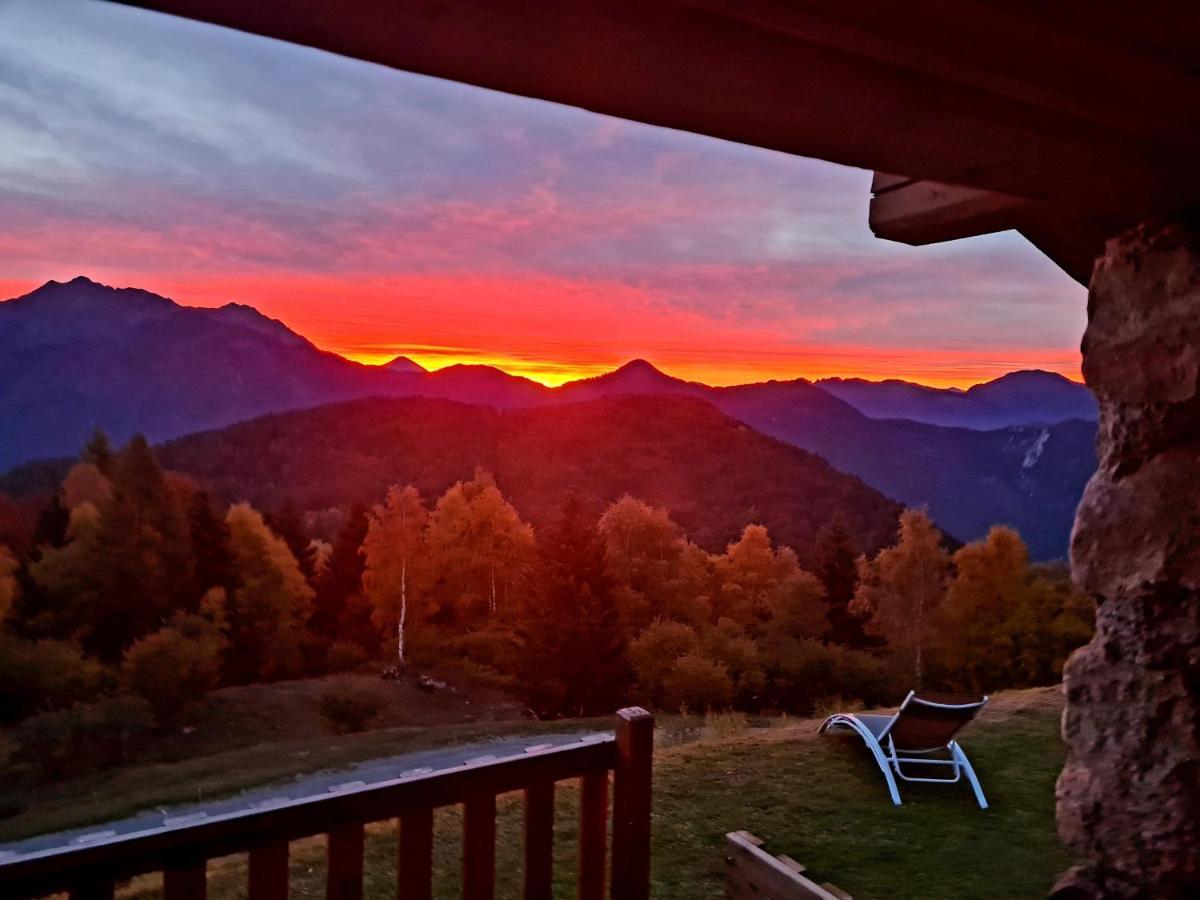 Chalet Chapeau Rar Castel Condino Eksteriør billede