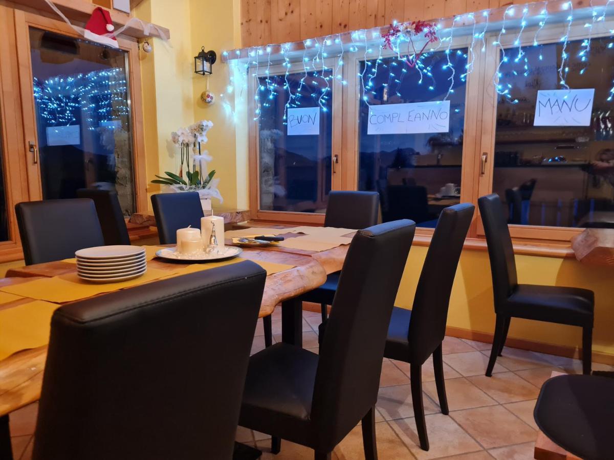 Chalet Chapeau Rar Castel Condino Eksteriør billede